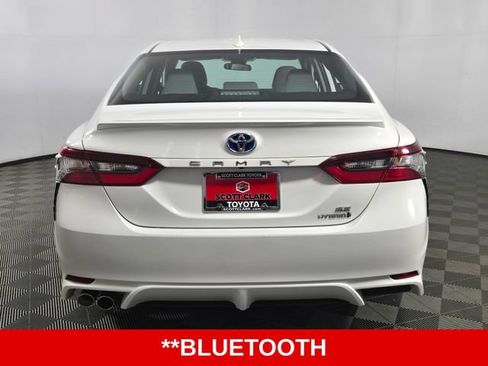 Used 2023 Toyota Camry SE FWD image 7