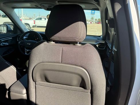 New 2026 Chevrolet TrailBlazer LT w/ Convenience Package image 39