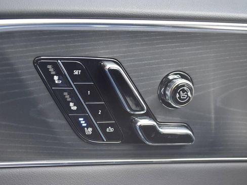 New 2026 Cadillac Lyriq V AWD/4WD image 88