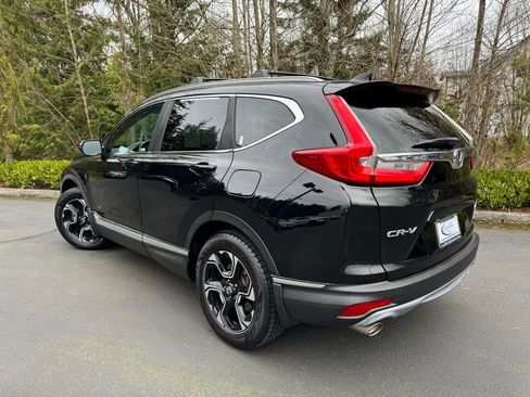 Used 2018 Honda CR-V Touring image 4