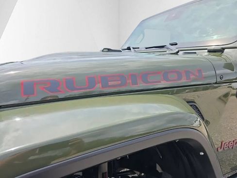 Used 2021 Jeep Gladiator Rubicon AWD/4WD image 9