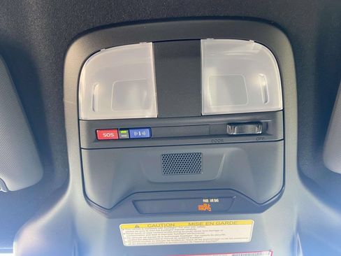 Used 2025 Toyota GR86 Premium w/ Performance Package RWD image 18