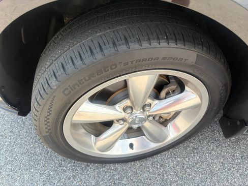Used 2009 Ford Mustang GT RWD image 22