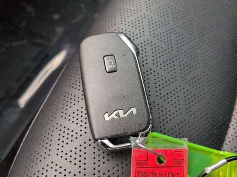 Used 2023 Kia Sorento EX w/ Panoramic Sunroof Package image 51