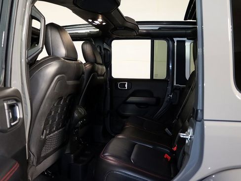 Used 2021 Jeep Wrangler Unlimited Rubicon image 12