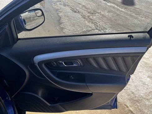 Used 2015 Ford Taurus SEL w/ Equipment Group 201A image 30