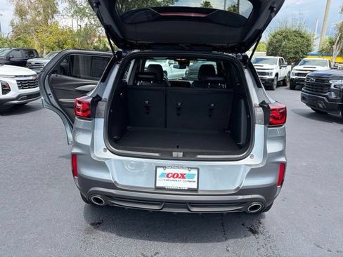 Used 2025 Chevrolet TrailBlazer RS FWD image 16