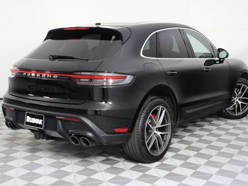 Certified 2025 Porsche Macan S image 7