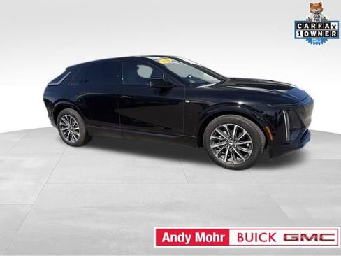 Used 2025 Cadillac Lyriq Sport AWD/4WD image 14