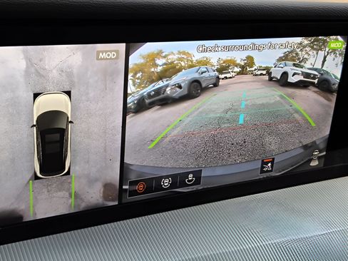 New 2026 Nissan Murano SL image 14