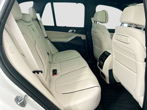 New 2026 BMW X5 xDrive40i w/ Executive Package AWD/4WD image 21