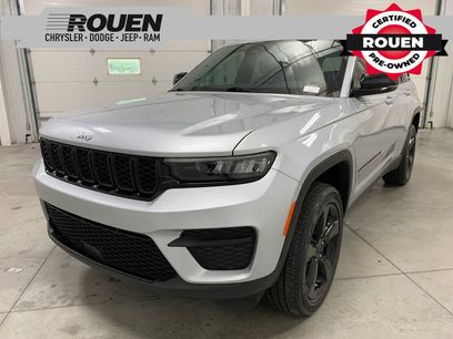 Used 2022 Jeep Grand Cherokee Altitude