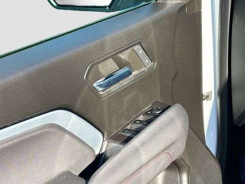 Used 2024 Chevrolet Colorado Z71 w/ Advanced Trailering Package image 18