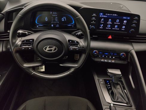 Used 2025 Hyundai Elantra Sport w/ Cargo Package image 22