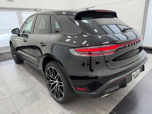 New 2026 Porsche Macan image 3