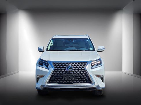 Used 2023 Lexus GX 460 Luxury w/ Sport Design Package AWD/4WD image 5