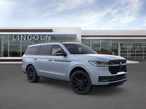 New 2025 Lincoln Navigator Reserve w/ Jet Appearance Package image 7