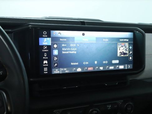 Used 2024 Jeep Wrangler Sport S image 22