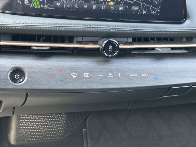 Used 2024 Nissan Ariya AWD image 20
