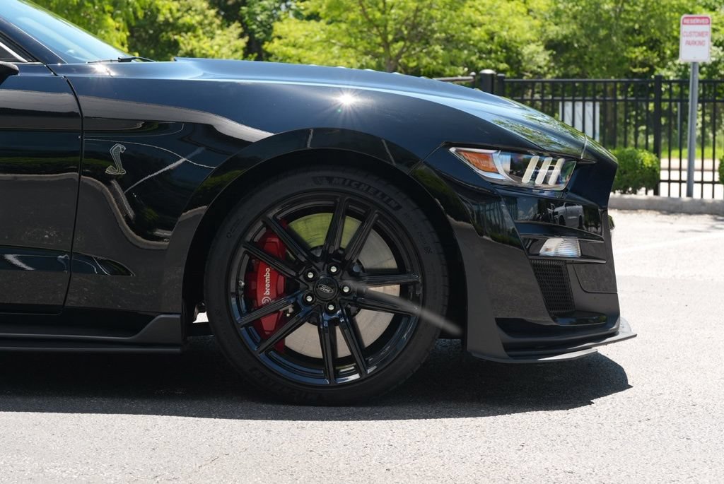 Used 2022 Ford Mustang Shelby GT500 w/ Technology Package RWD image 20