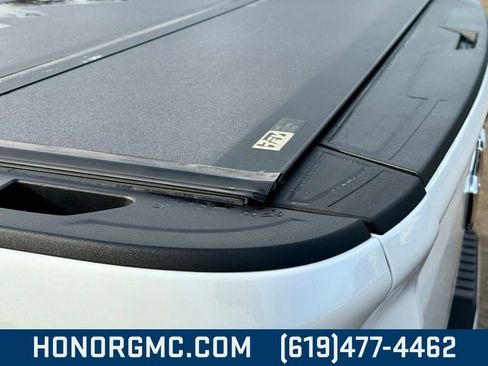 Used 2023 GMC Sierra 2500 Denali image 10