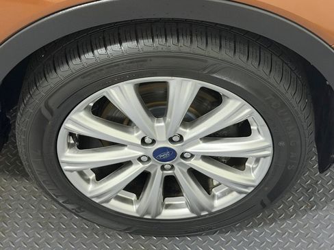 Used 2017 Ford Escape Titanium AWD/4WD image 17