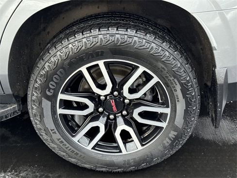 Certified 2024 GMC Yukon AT4 w/ Technology Package image 34