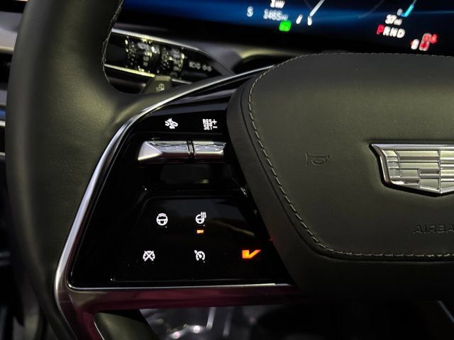 Certified 2026 Cadillac Vistiq Premium Luxury AWD/4WD image 18