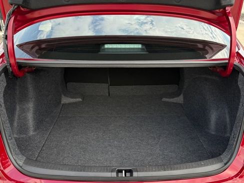 Used 2026 Toyota Corolla LE image 28