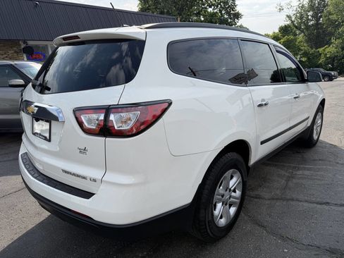 Used 2015 Chevrolet Traverse LS AWD/4WD image 4