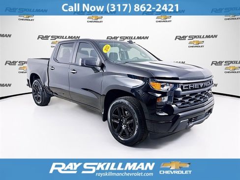 Used 2022 Chevrolet Silverado 1500 Custom image 1