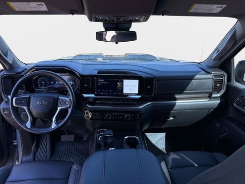 Used 2024 Chevrolet Silverado 1500 LT Trail Boss w/ LT Trail Boss Premium Package image 16