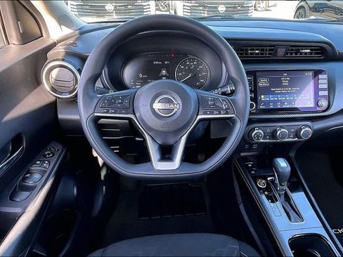 Certified 2024 Nissan Kicks SV image 8