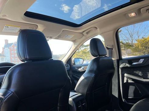 Certified 2020 Ford Escape Titanium image 9