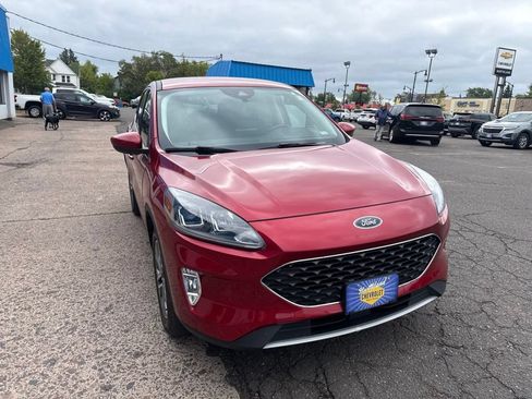 Used 2022 Ford Escape SEL w/ Technology Package AWD/4WD image 5