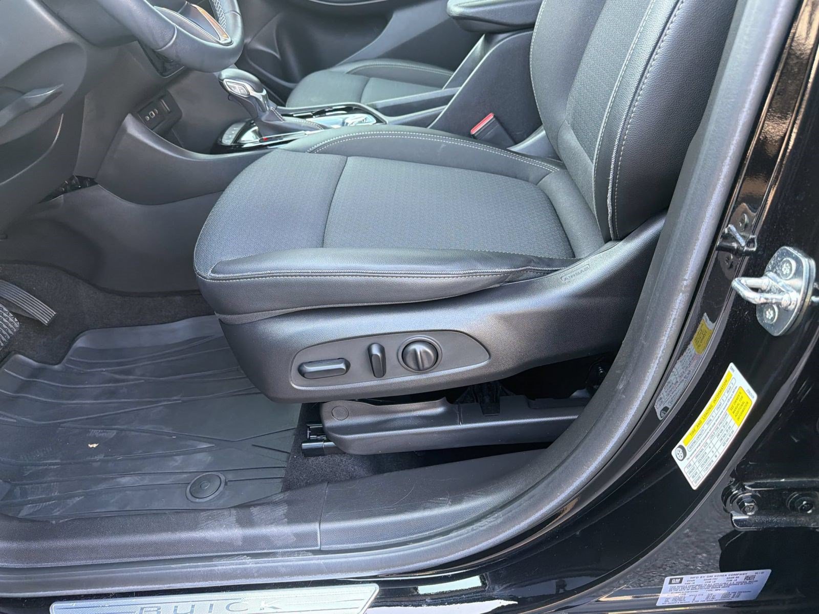 Used 2022 Buick Encore GX Select w/ Sport Touring Package AWD/4WD image 13