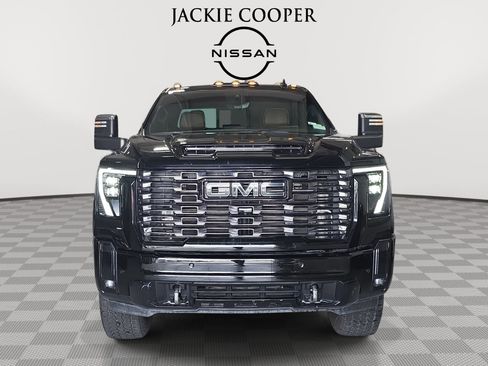 Used 2025 GMC Sierra 2500 Denali Ultimate w/ Max Trailering Package AWD/4WD image 2