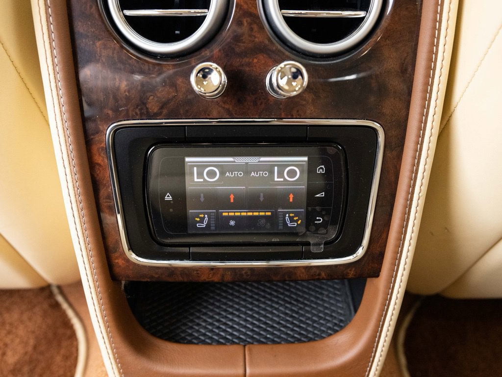 Used 2015 Bentley Flying Spur W12 AWD/4WD image 58