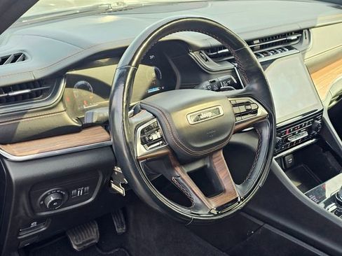 Used 2021 Jeep Grand Cherokee L Summit w/ Luxury Tech Group V image 7