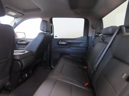 Certified 2025 GMC Sierra 1500 SLT AWD/4WD image 19