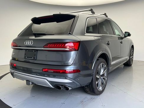 Used 2021 Audi SQ7 Premium Plus w/ Driver Assistance Package image 3