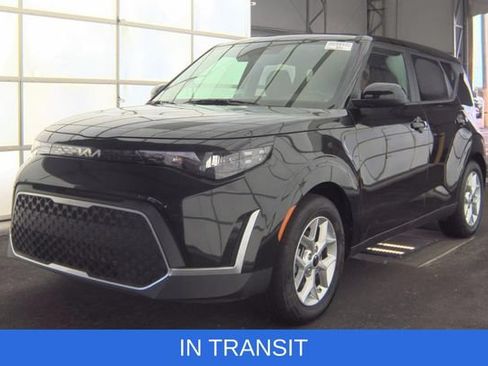 Used 2025 Kia Soul LX w/ LX Technology Package FWD image 1