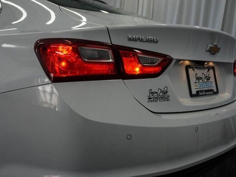 Used 2025 Chevrolet Malibu LT image 5