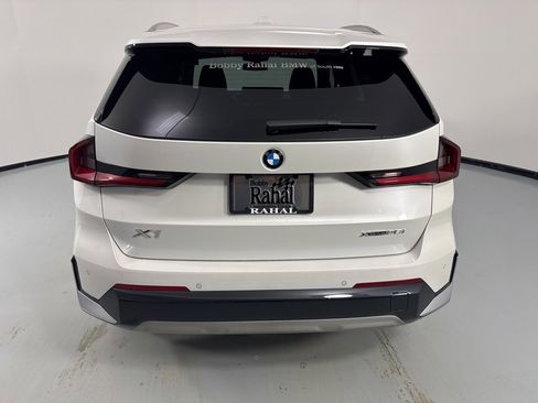 Certified 2025 BMW X1 xDrive28i w/ Technology Package image 5