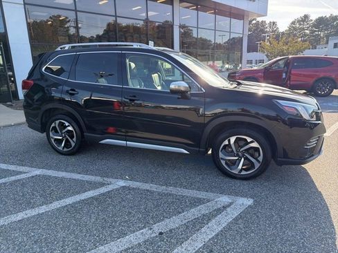 Used 2023 Subaru Forester Touring image 11