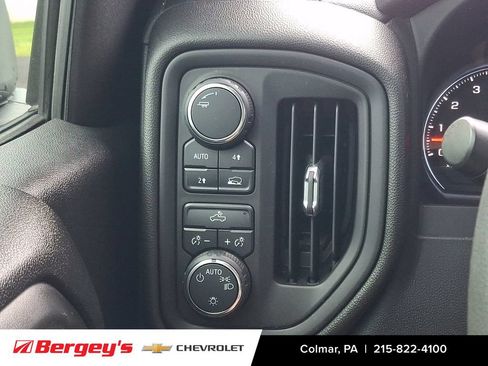 Certified 2020 Chevrolet Silverado 1500 Custom w/ Custom Value Package AWD/4WD image 23