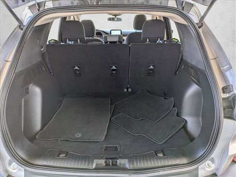 Used 2020 Ford Escape SE FWD image 8
