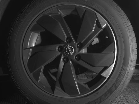 Used 2025 Nissan Rogue SV image 14