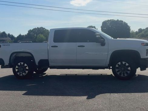 Certified 2023 Chevrolet Silverado 2500 Custom w/ Custom Value Package image 5