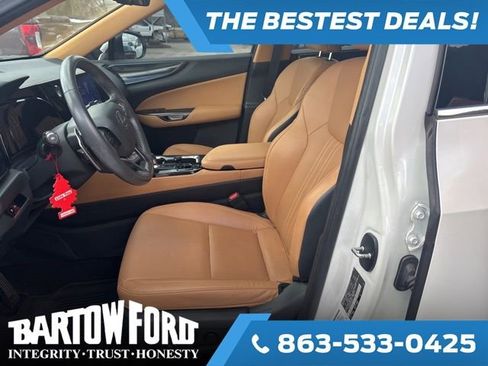 Used 2022 Lexus NX 250 FWD w/ Towing Package (2000 Lbs) image 9